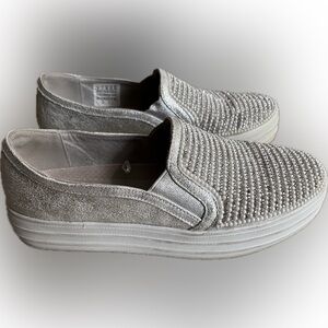 Skechers flats size 6